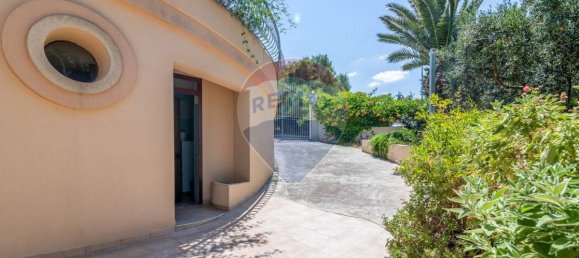 5 bedrooms Villa in Alcamo, Italy No. 328478 10