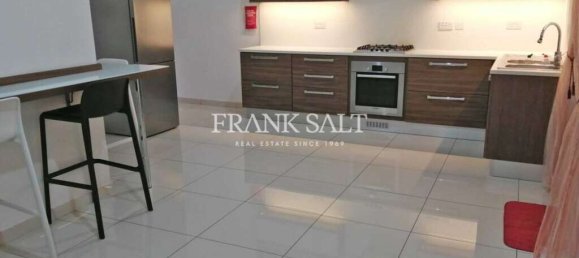 Квартира с 3 спальнями в Сан-Пауль-иль-Бахар, Мальта № 10730 8