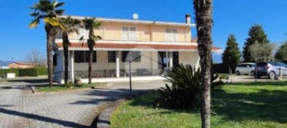 3 bedrooms Villa in Frosinone, Italy No. 73143 6