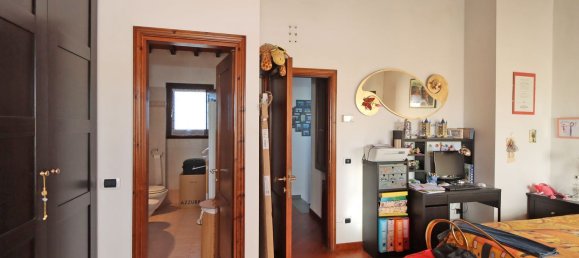 6غرفة منزل في Reggello, Italy رقم 205719 59