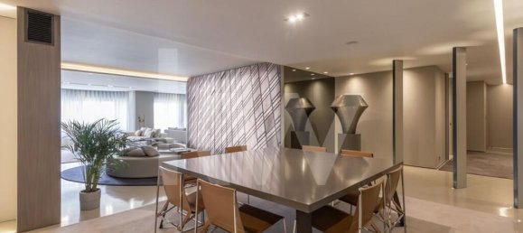 3 bedrooms Apartment in Lisbon, Portugal No. 84954 3