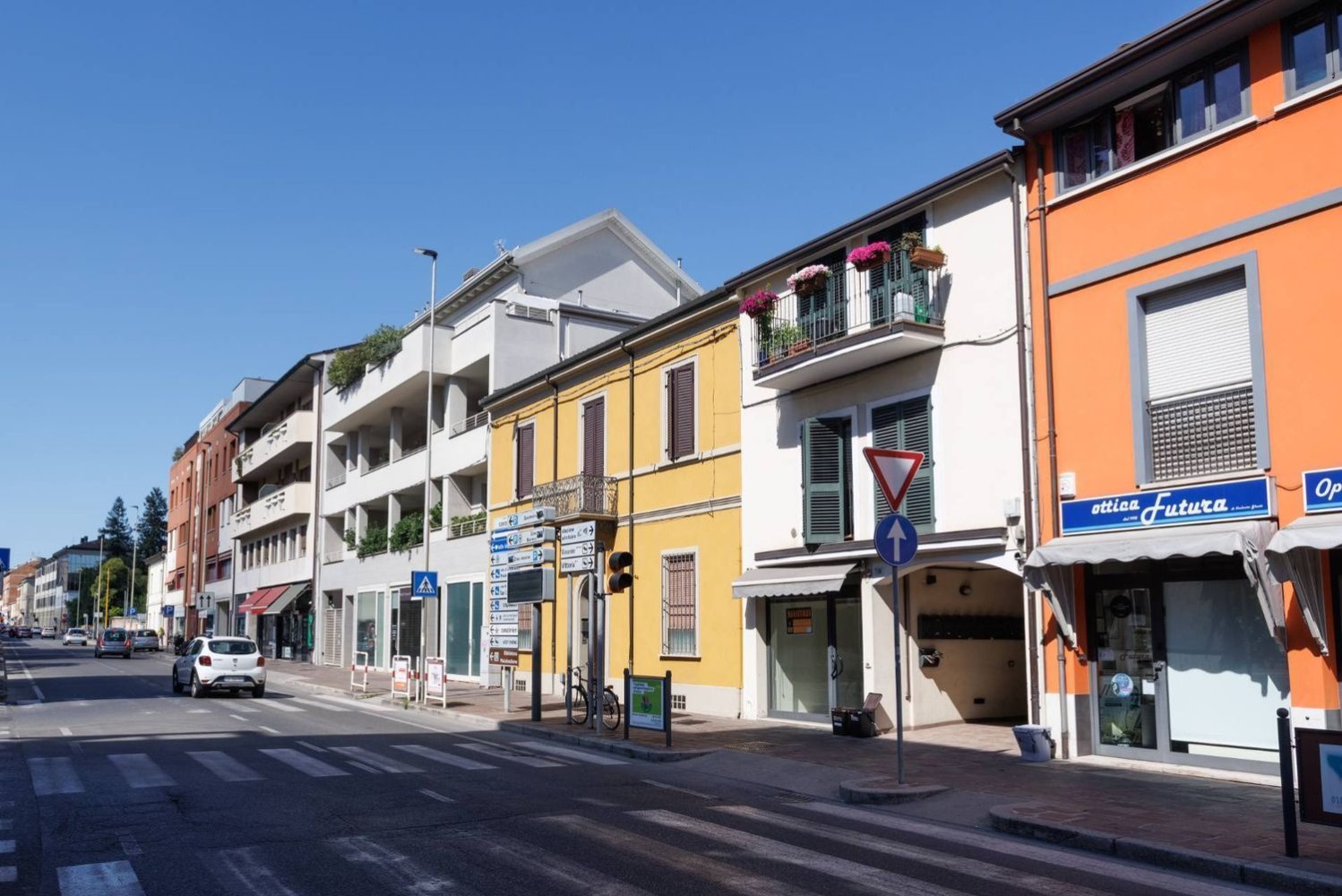 Квартира с 2 спальнями в Чезена, Италия № 347759