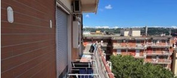 4 Schlafzimmer Wohnung in Naples, Italy, Nr. 347462 16
