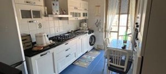 4 Schlafzimmer Wohnung in Naples, Italy, Nr. 347462 10