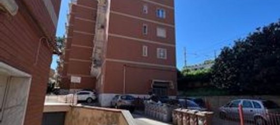 4 Schlafzimmer Wohnung in Naples, Italy, Nr. 347462 2