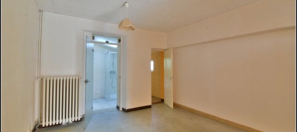 5 chambres Maison à Préveranges, France No. 61427 12