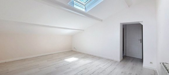 2 Schlafzimmer Haus in Meximieux, France, Nr. 338216 3