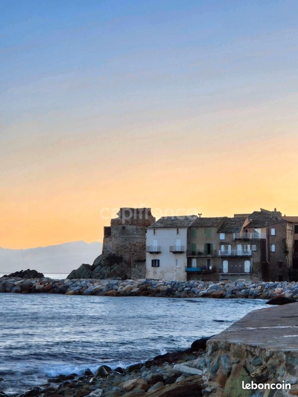 2 bedrooms House in Brando, France No. 239101