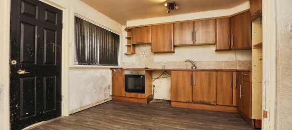 3 bedrooms House in Skelmersdale, United Kingdom No. 2924 3