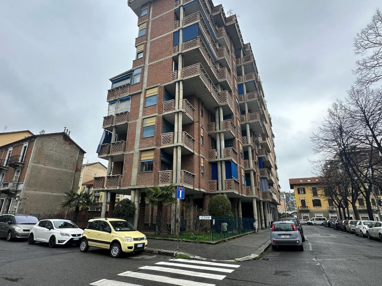 2 rooms Apartment in Turin, Italy No. 8715