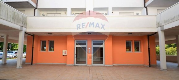 Oficina de 3 habitaciónes en Padua, Italy No. 56715 2