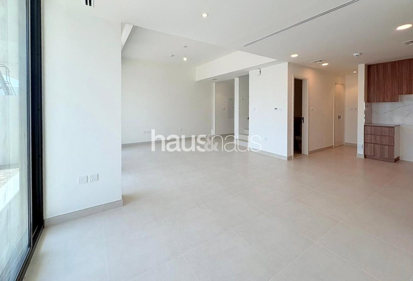 3 chambres Villa à Town Square, UAE No. 99745