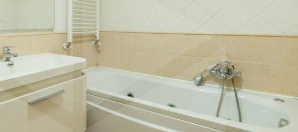 2 rooms Apartment in Rome, Italy No. 26563 16