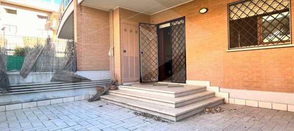 2 rooms Apartment in Rome, Italy No. 26563 32