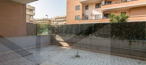 2 rooms Apartment in Rome, Italy No. 26563 9