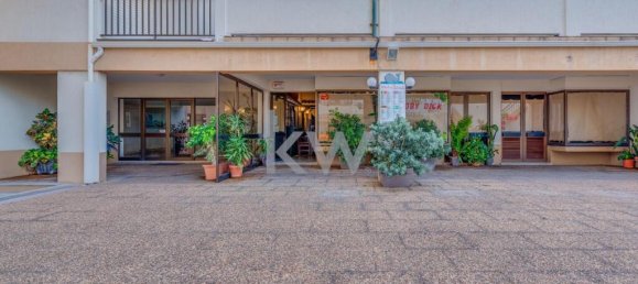 77m² Commercial property in Funchal, Portugal No. 72835 20