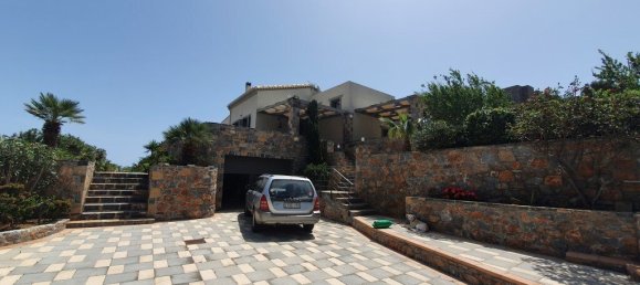 3 bedrooms Villa in Agios Nikolaos, Greece No. 3950 2