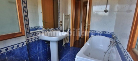 Квартира с 3 спальнями в Рим, Италия № 137808 12