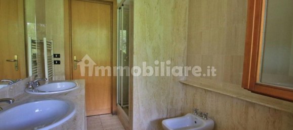 Квартира с 3 спальнями в Рим, Италия № 137808 14