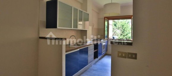 Квартира с 3 спальнями в Рим, Италия № 137808 10