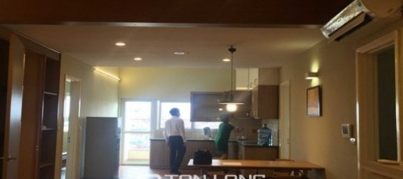 Apartamento de 3 dormitorios en Hai Ba Trung, Vietnam No. 2358 3