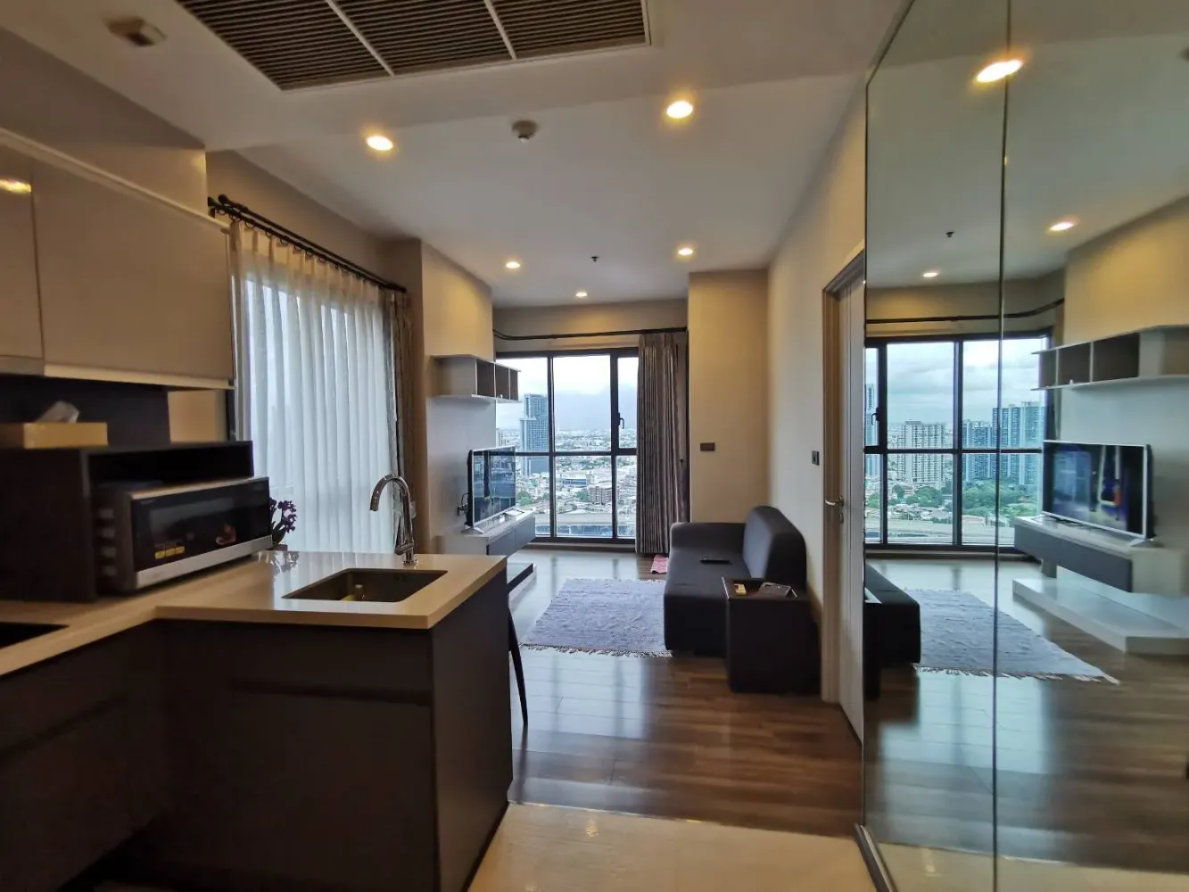 35m² Condo in Khlong Toei, Thailand No. 70903