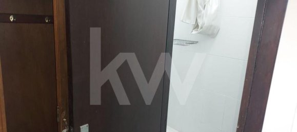 487m² Commercial property in Porto, Portugal No. 43018 12