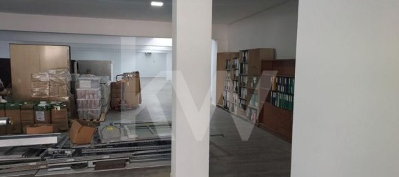 487m² Commercial property in Porto, Portugal No. 43018 7