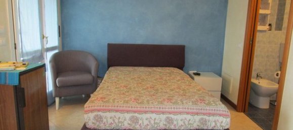 5 rooms Penthouse in Pesaro, Italy No. 126459 3