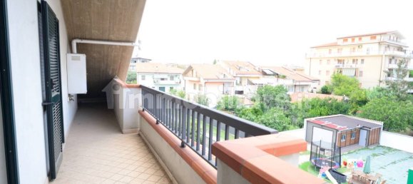 2 bedrooms Penthouse in Pescara, Italy No. 339714 18