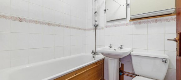 3 bedrooms House in Beckenham, United Kingdom No. 3026 8