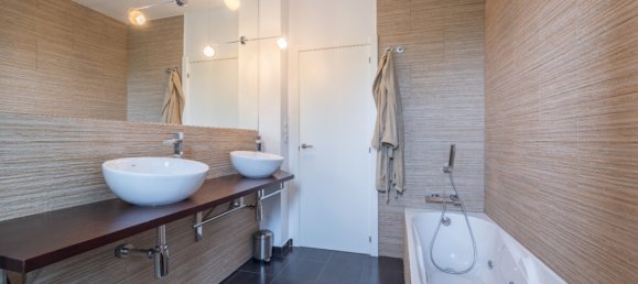 5 bedrooms Villa in Altea, Spain No. 80941 8