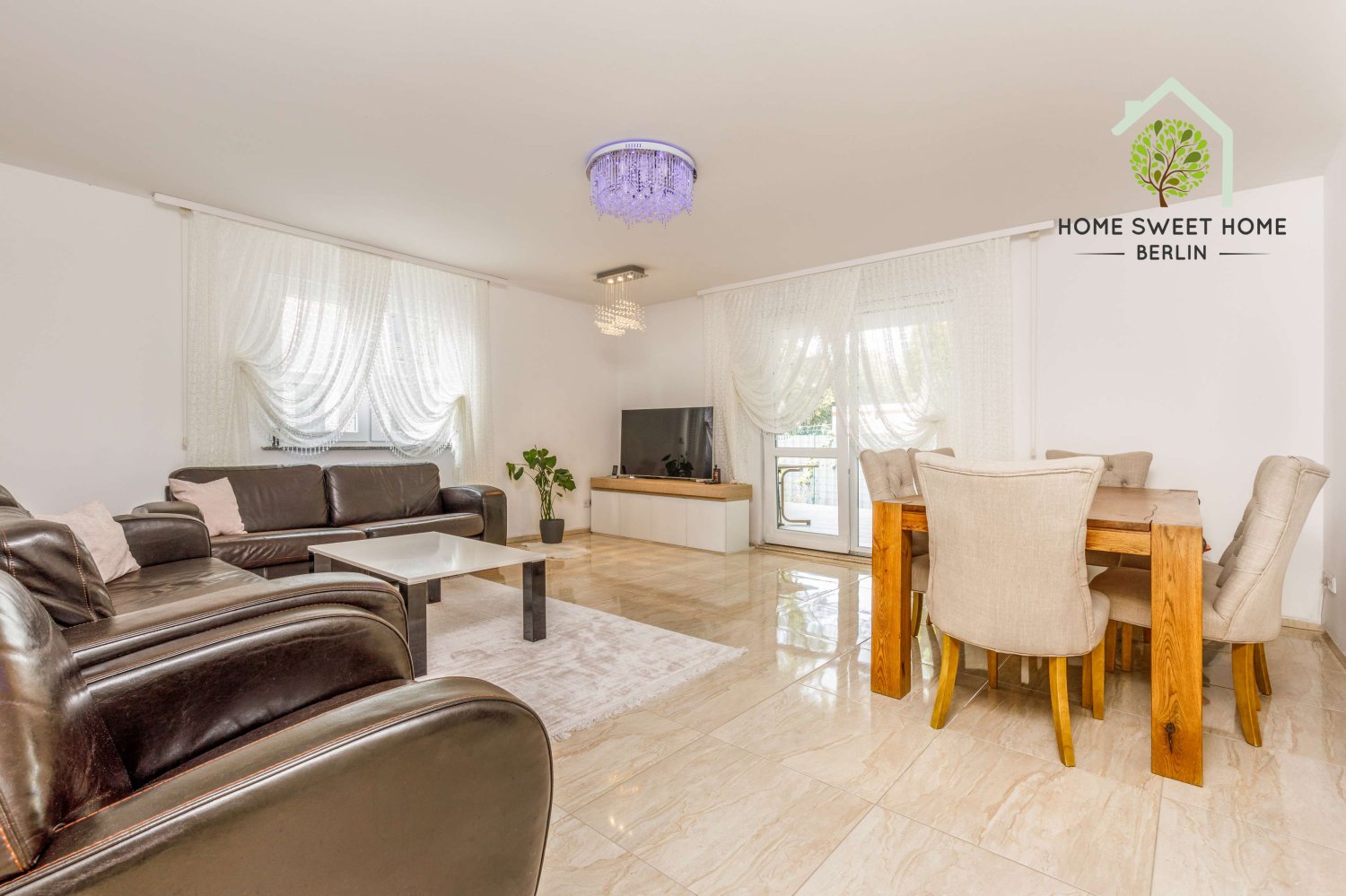 Таунхаус с 3 спальнями в Нойкёльн, Германия № 27622