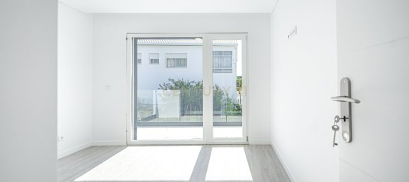 4 bedrooms Villa in Almada, Portugal No. 208927 11