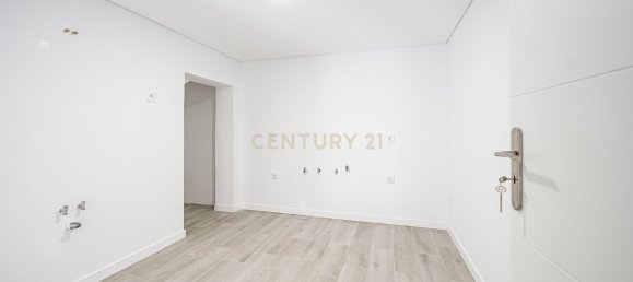 4 bedrooms Villa in Almada, Portugal No. 208927 15