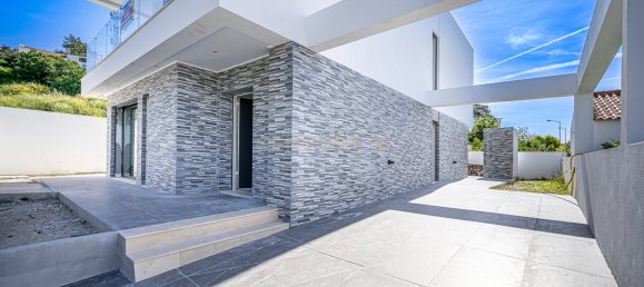 4 bedrooms Villa in Almada, Portugal No. 208927 8