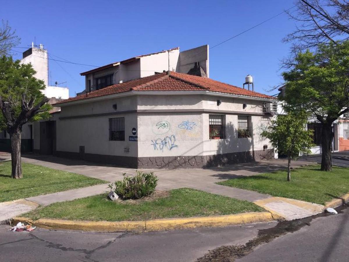 4 غرف نوم منزل في Lomas de Zamora, Argentina رقم 57230