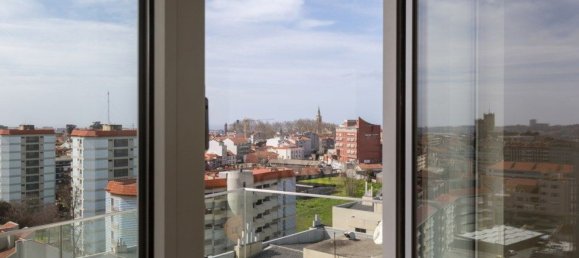 3 bedrooms Apartment in Porto, Portugal No. 94330 7