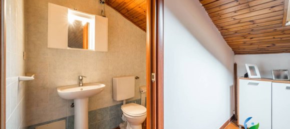 3 bedrooms House in Campogalliano, Italy No. 140662 9