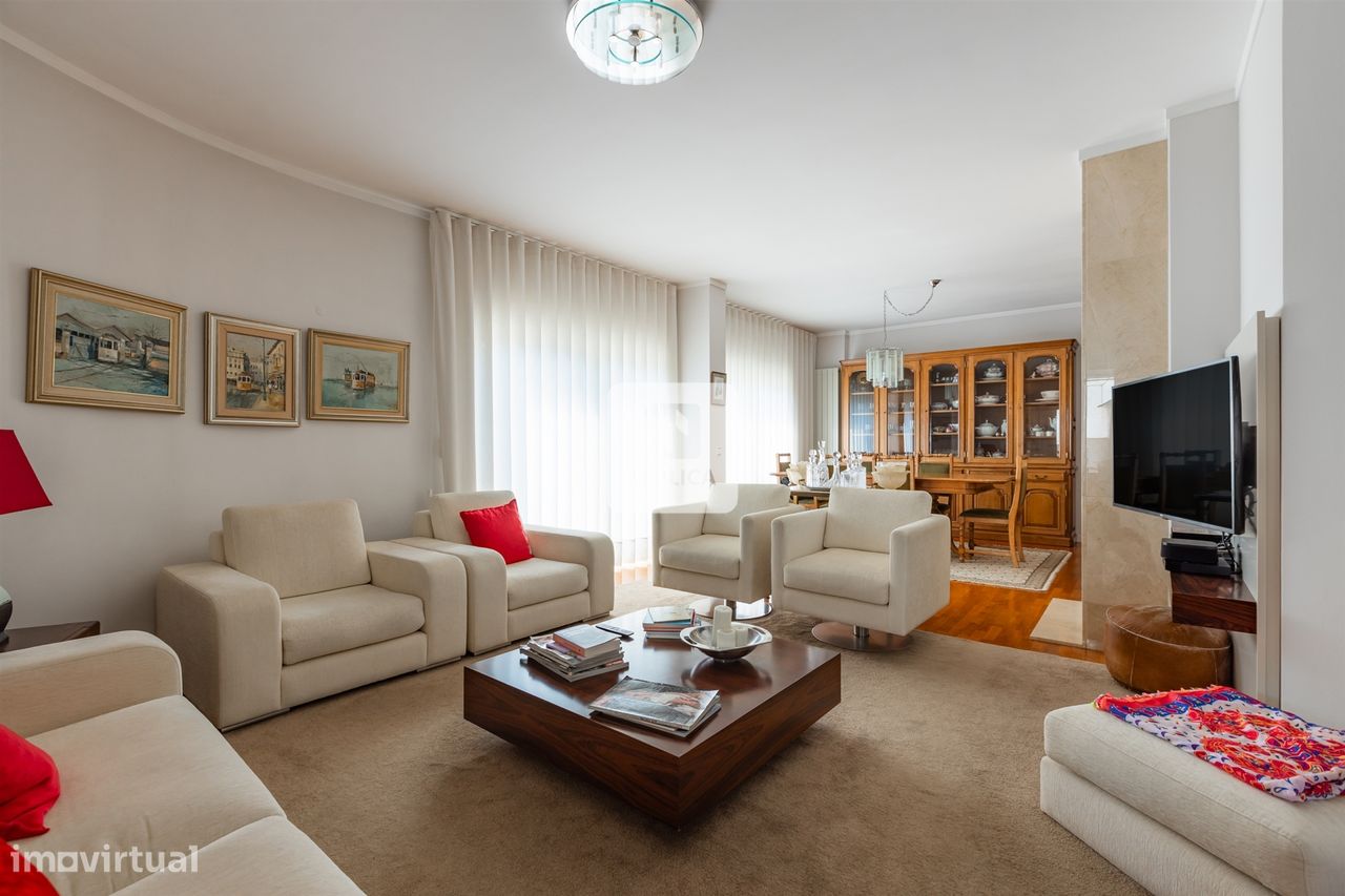 4 bedrooms House in Vila Nova de Gaia, Portugal No. 355472