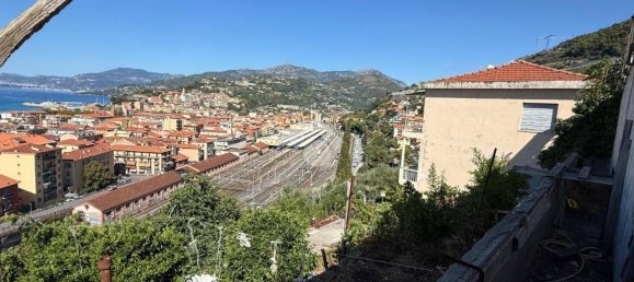 Studio in Ventimiglia, Italy No. 265465 21