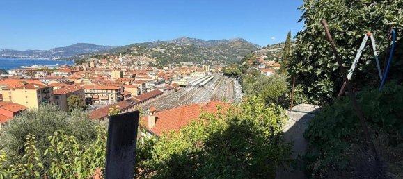 Studio in Ventimiglia, Italy No. 265465 17