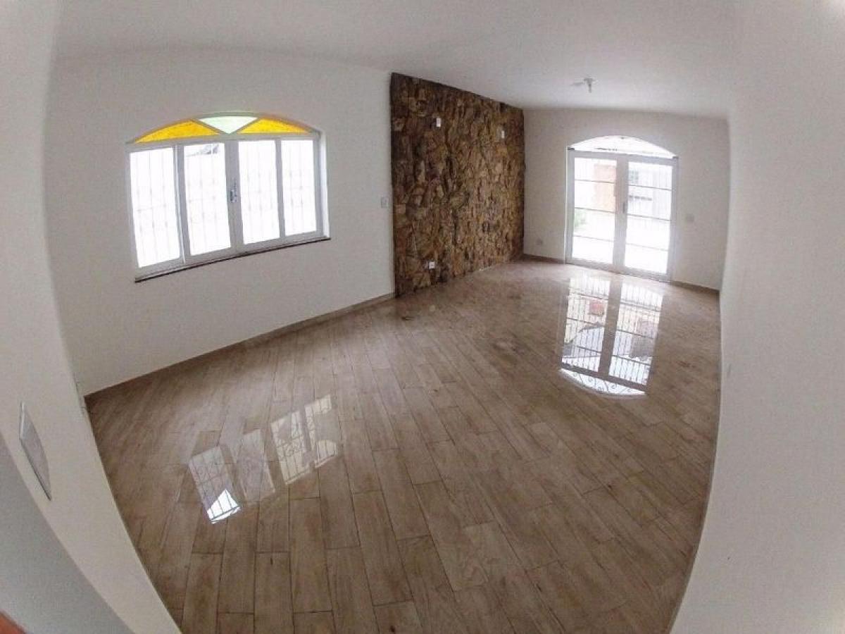 Дом с 3 спальнями в Сан-Паулу, Бразилия № 495579