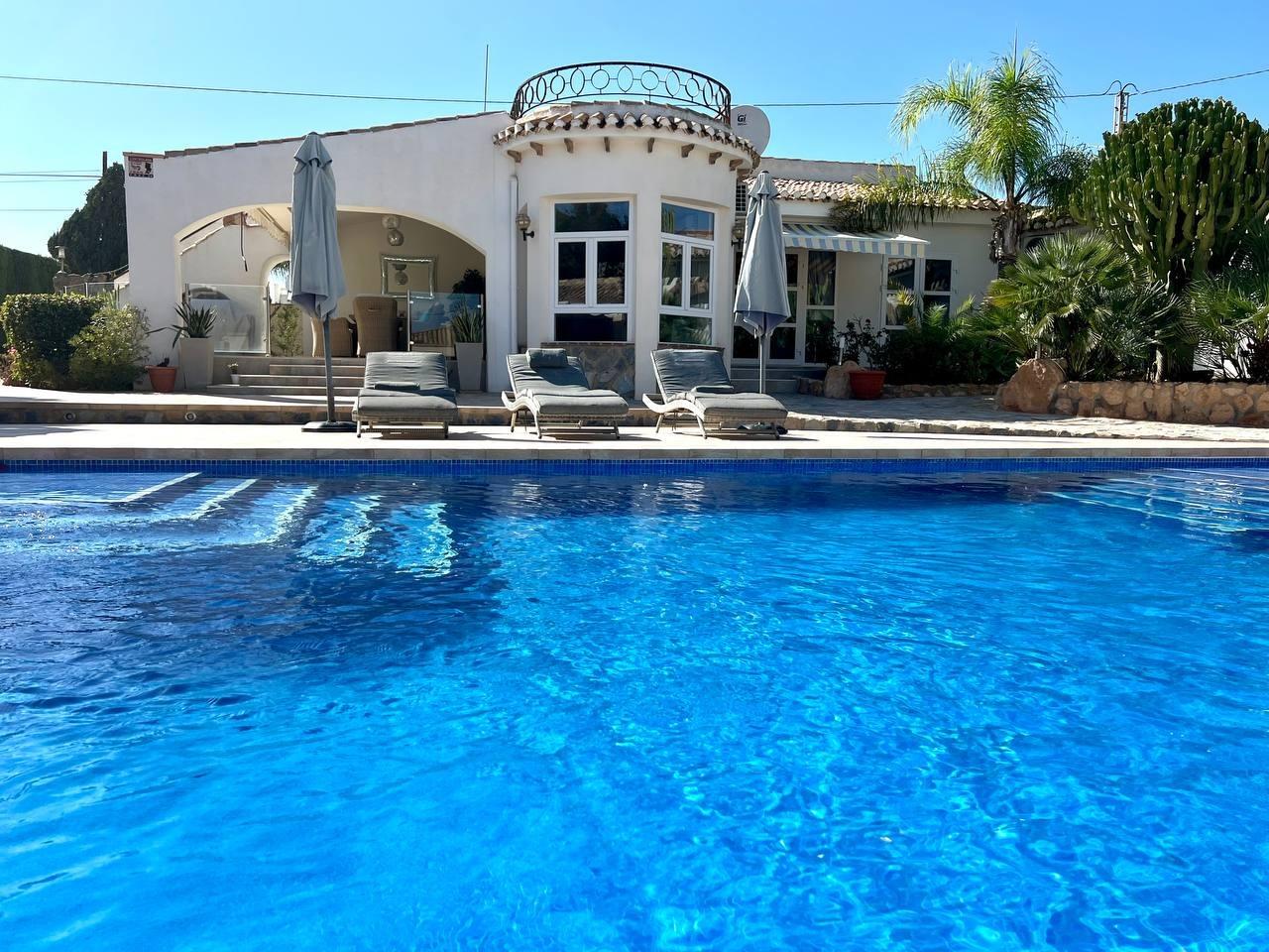 6 chambres Villa à Torrevieja, Spain No. 288345