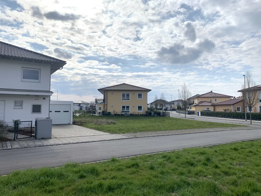  قطعة أرض في Muhldorf am Inn, Germany رقم 316565