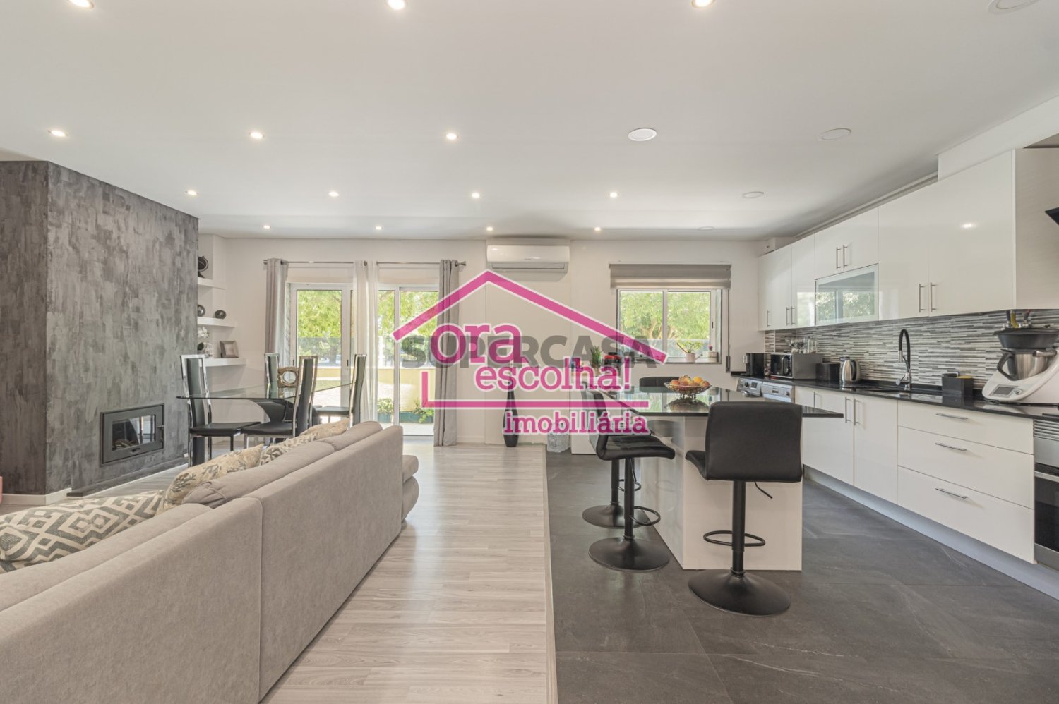 3 bedrooms Apartment in Seixal, Portugal No. 217614