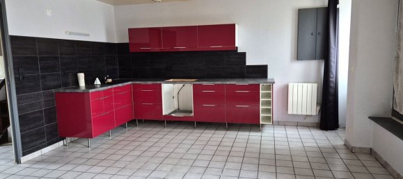 2 bedrooms House in Gorron, France No. 107408 10