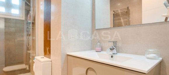 Apartamento de 2 dormitorios en Sant Martí, Spain No. 144080 30