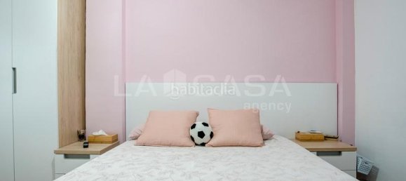 Apartamento de 2 dormitorios en Sant Martí, Spain No. 144080 40