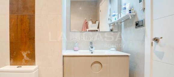 Apartamento de 2 dormitorios en Sant Martí, Spain No. 144080 47